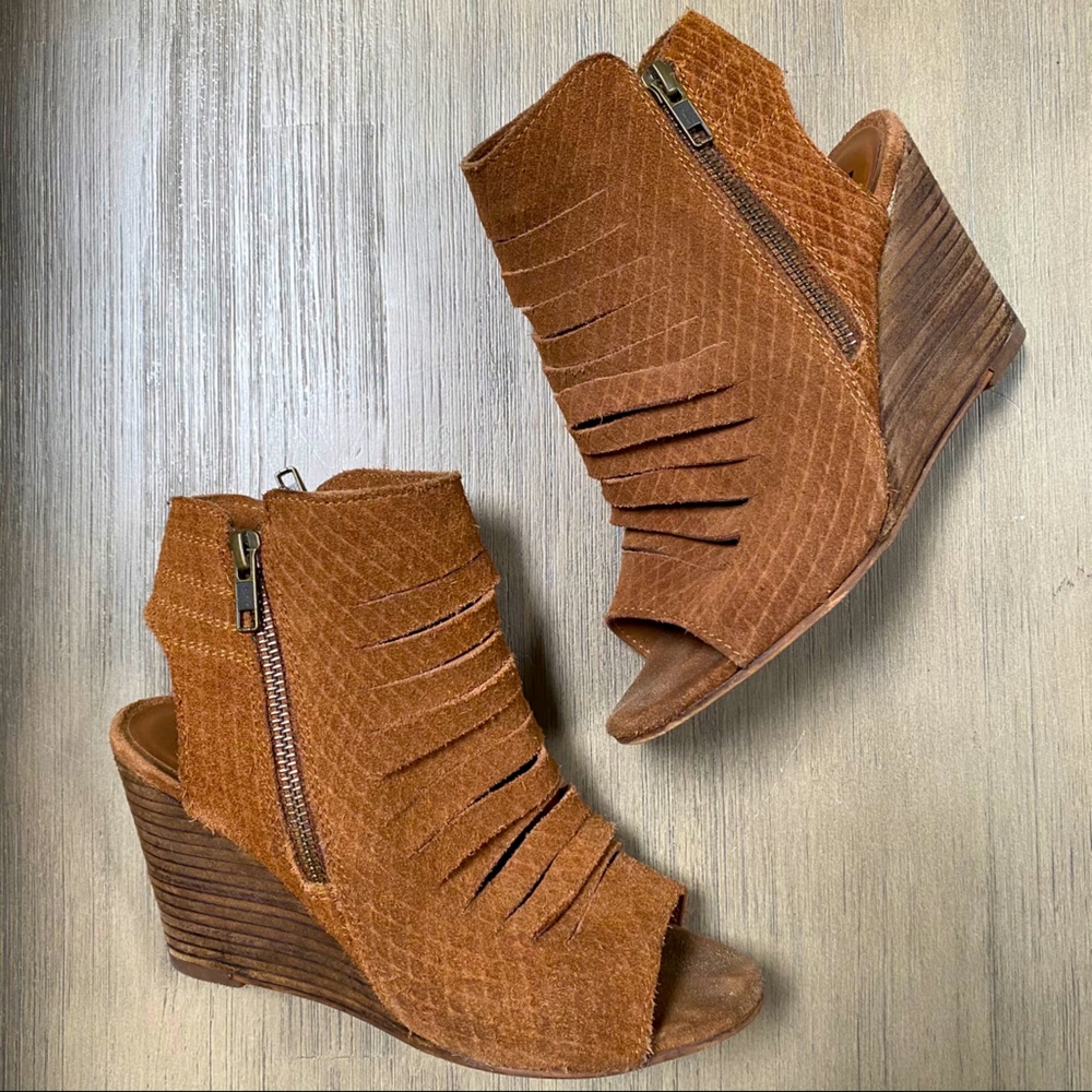 Diba Slouchy Booties